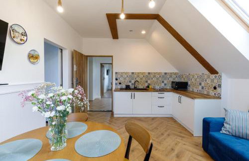 Green Door - Photo 27