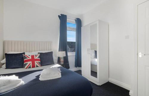 NEW! 2BR in West Terrace, Sleeps 4 - Photo 17