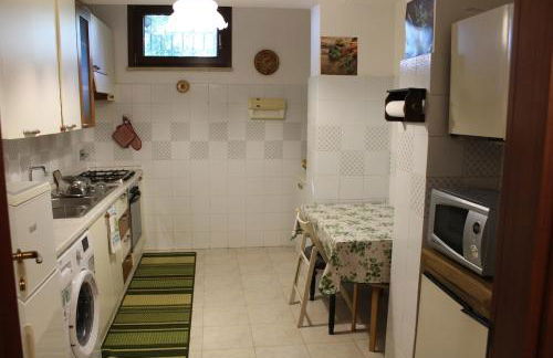 Whole apartment in Villa surrounded by green - Foto 20