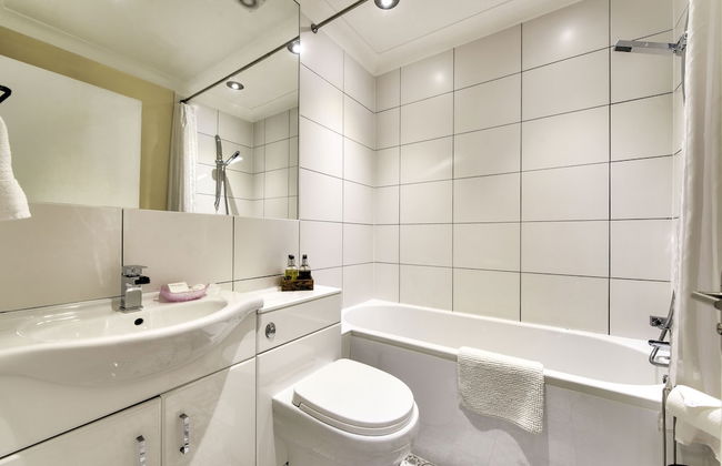 Maya's Glasgow Holiday Homes - Photo 71