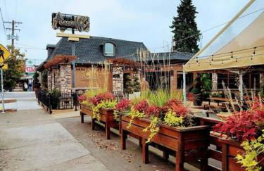 Sweet Beech St Retreat-Basement Apt - Photo 10