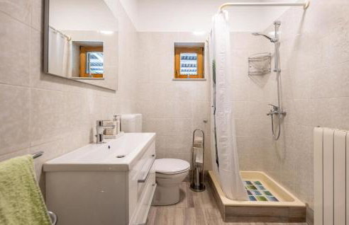 Stunning Apartment In Bresca With Wifi - Foto 25