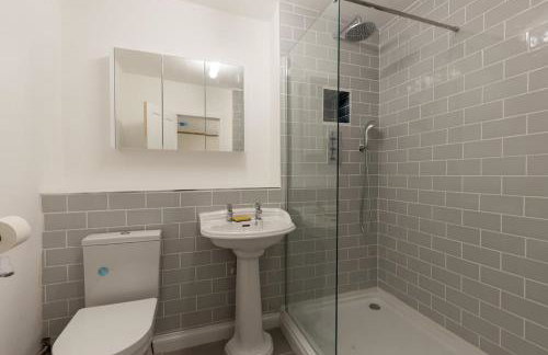 Riverside Manor - Photo 7