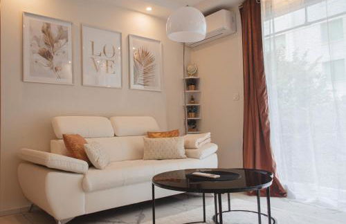 L'émeraude - Cocon Amoureux Balnéo,Clim,Balcon - Foto 14