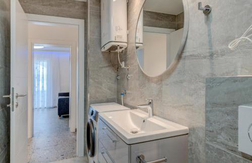 DeLuxe Seaview Apartment KENNEDY I - Photo 10