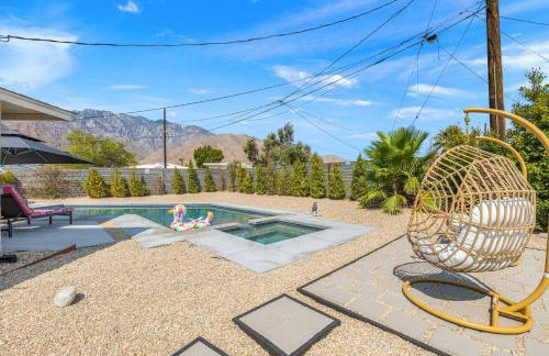 Whimsical Oasis Retreat by Rather Be Properties - Foto 30