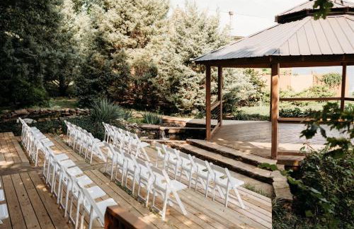 The Summit - 4 cabin getaway for 20 guests with views - Foto 67