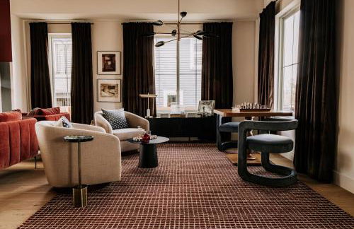 The Benton Hot Tub Theater 5 Mins to Denver - Foto 13