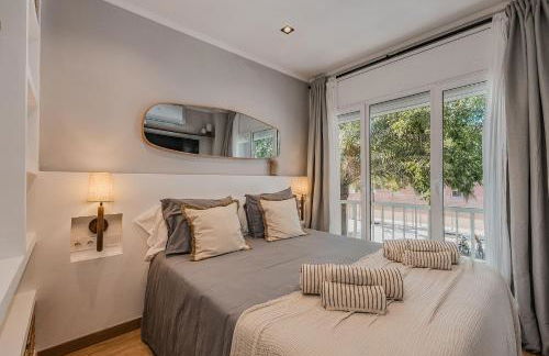 NEW Refurbished Modern Apartment - Photo 18