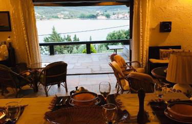 Lito's dream villa by the sea! - Photo 67