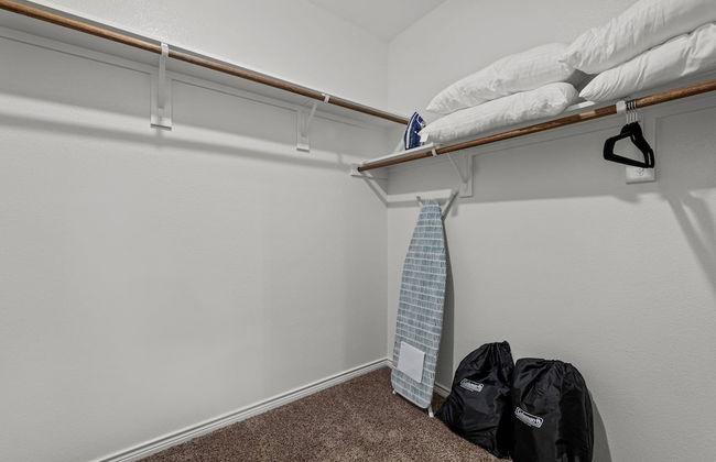 Single-level Home Game Area Ideal for Long Stays - Foto 21