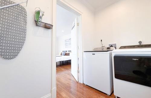 Family-Friendly 4 Bed 3 Bath Downtown Delight - Foto 51