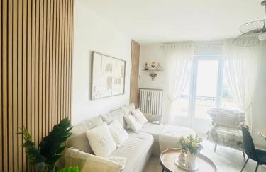 Charming and Cozy Apartment - Photo 3