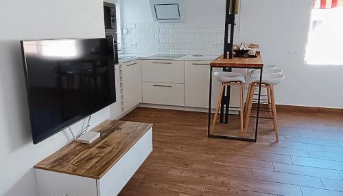 piso centrico en avenida principal - Photo 3