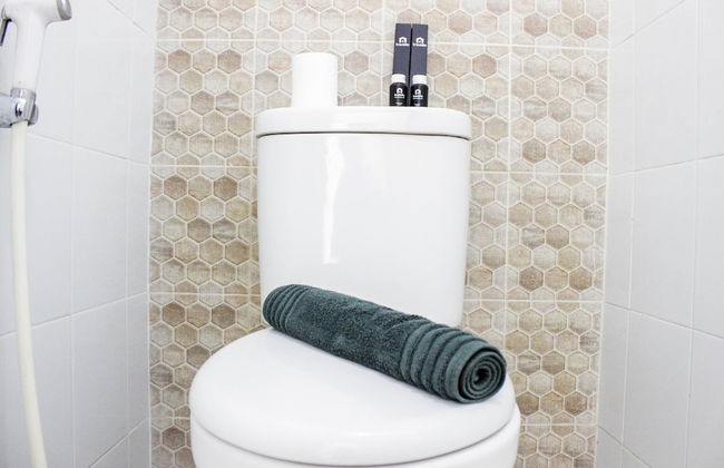 Spacious & Deluxe 2BR Gateway Ahmad Yani Cicadas Apartment - Photo 16