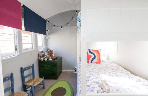 Harbour Road Quirky Beach Railway Carriages - Foto 17