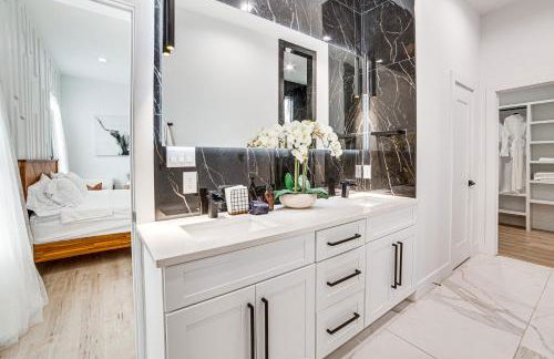 Yard, Patio! Luxe Home Near Top Dallas Attractions - Foto 17