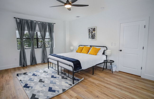 Amazing 3BR 2BA Only 5 Mins From Downtown - Foto 7