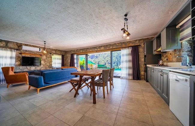 2 Bedroom Private Villa With Great sea View - Photo 10