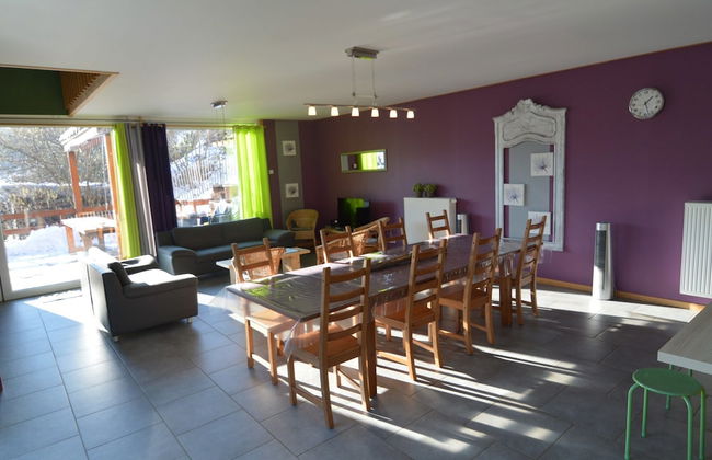 Lovely Modern Cottage With Sauna, Bubble Baths and Even a Beach on the River - Photo 21