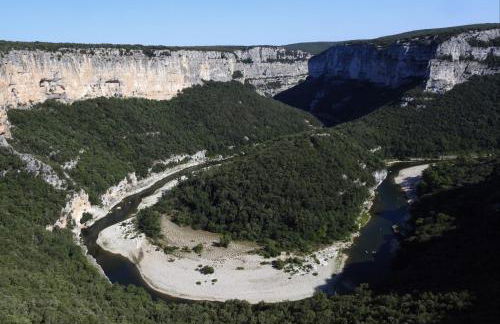 Superbe appartement dans résidence avec piscine - Foto 48