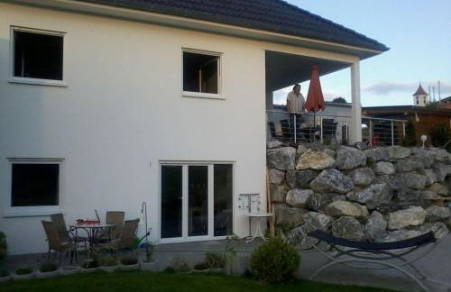 Apartment Wohnung mit großer Gartenterrasse und Ausblick by Interhome - Foto 3