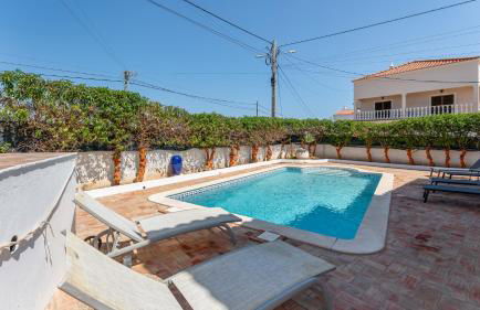 Stylish 3 BDR Retreat with Pool by LovelyStay - Foto 35