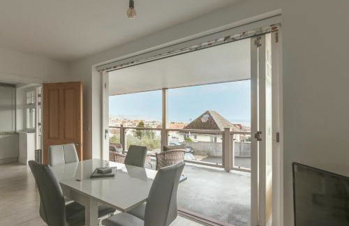 Jurassic View Apartment - Photo 15