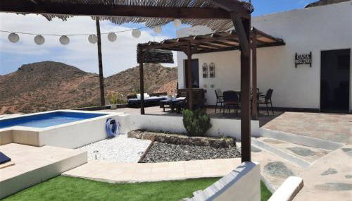 Charming Holiday Home in Arona with Private Heated Pool - Foto 3