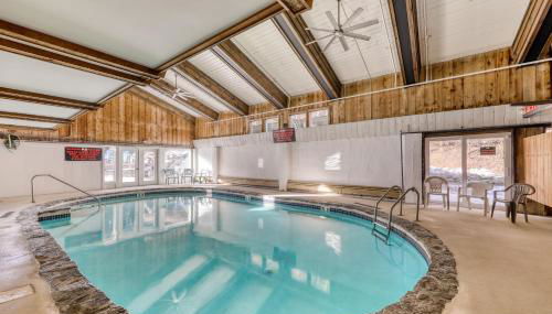 Log Ski Lodge - Photo 4