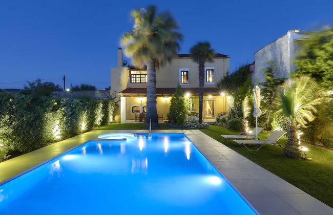 Castello Villa Daphnes - Private Pool & Whirlpool - Foto 1