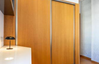 Modern Flat with Workspace in Foz by HostWise - Foto 26