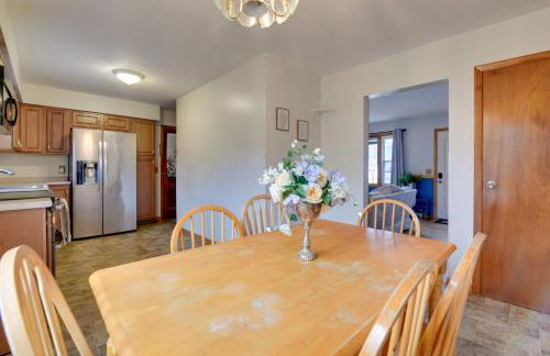 15 Mi to Cochrans Ski Area Cozy Home with Yard! - Foto 8