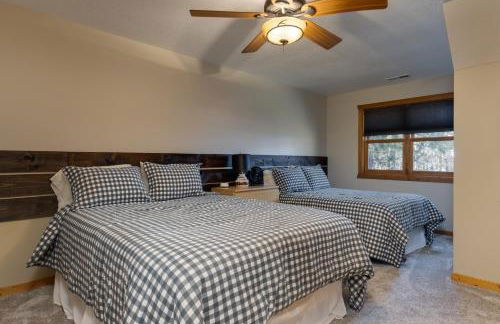 Luxurious Cabin on Castle Rock Lake! Sleeps up to 20! - Foto 19