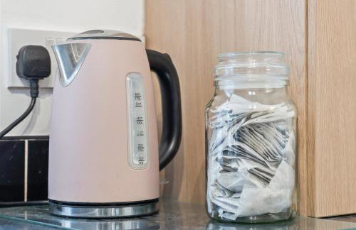 Spacious 3BR House -Sleeps 7 - Contractor Friendly - Foto 13