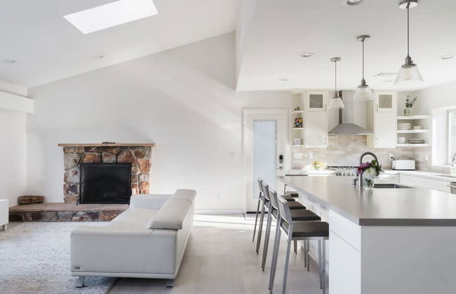 Spacious and Bright 5-bedroom Oasis Pool and Yard - Foto 33