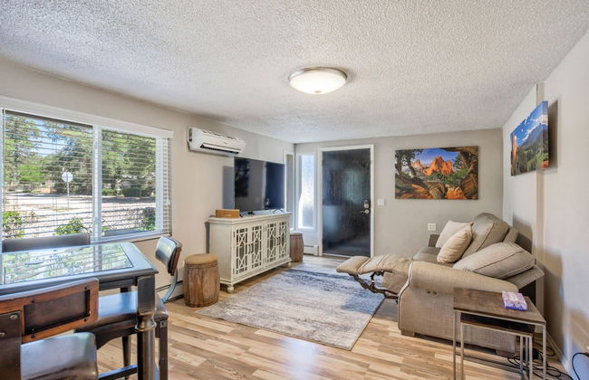 Modern&chic Cottage1bdcomfy Home In Old Colorado - Photo 1