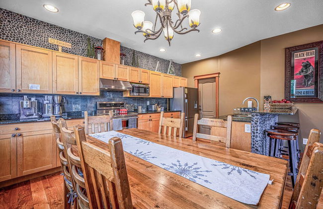 Treetop Getaway Ski In and Out Sleeps 10 - Foto 12