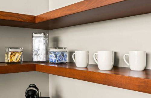 The Urban Loft - Stylish Industrial Living - Foto 20