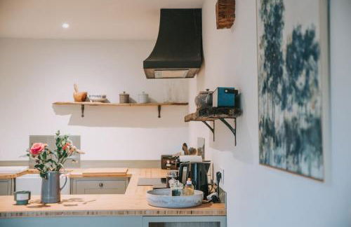 3 Bed - Sleeps 6 - Pool - Parking - Pet Friendly - Foto 12