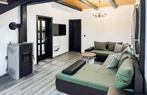 Gorgeous Home In Trsce With Sauna - Photo 5