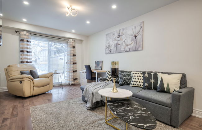 Spacious Breathtaking 4br Villa in the heart of Toronto - Foto 27