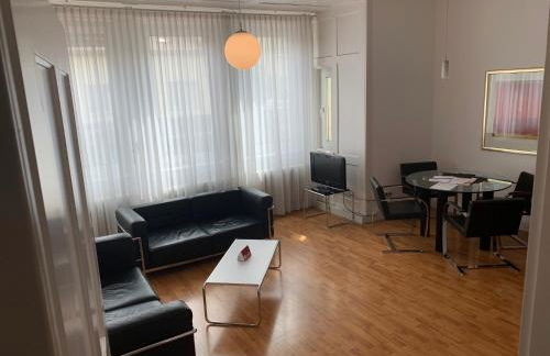 MAVO Hospitality Stuttgart Marienplatz - Foto 1