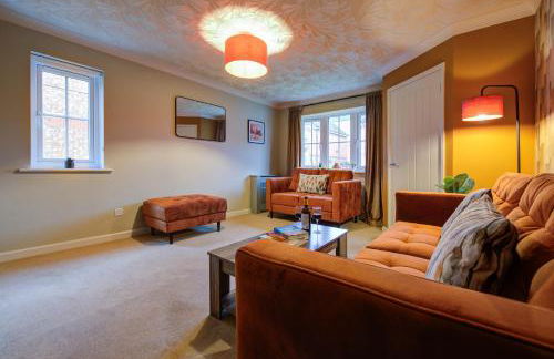 Central 3-Bedroom House Sleeps 5 with Parking - Foto 15