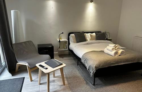 Plumstead one bed studio flat - Foto 1