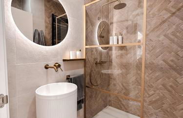 Luxe at the Clouds of Madrid! Atico C Fuencarral - Photo 36