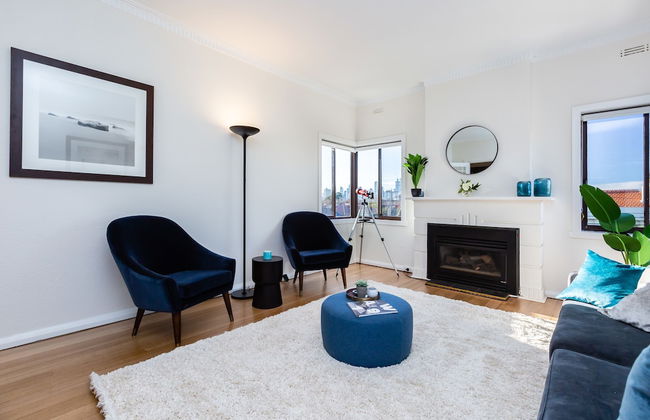 Lighthouse Cozy 2BDR with CITY VIEWS - Foto 13