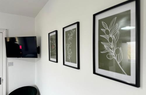 Sleeps 8 3 BED Parking NEC JLR NIA Airport - Foto 14