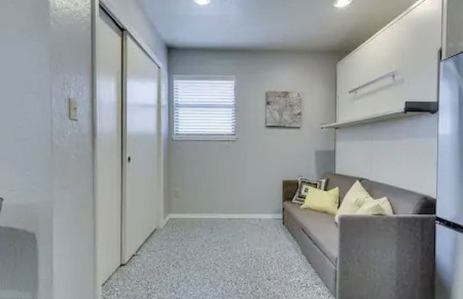 Garage Studio near OUSHC Hospital - Photo 19