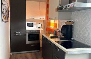 Stone House - Photo 10